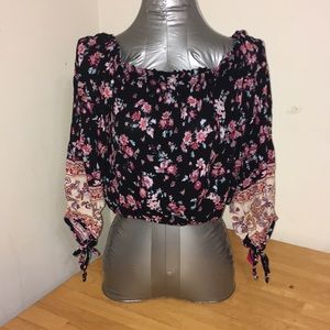 BNWT Flower crop top-